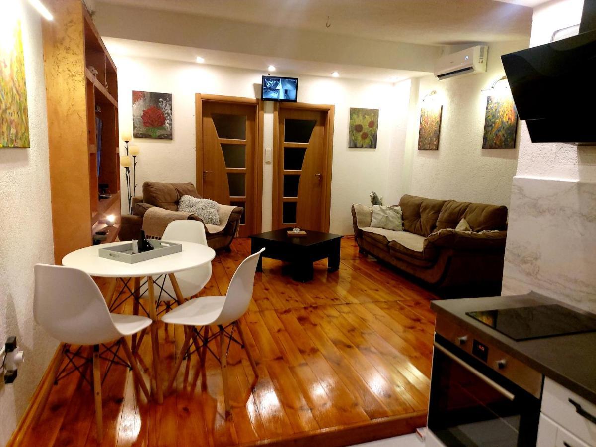 Apartmani Vuk Цетине Экстерьер фото